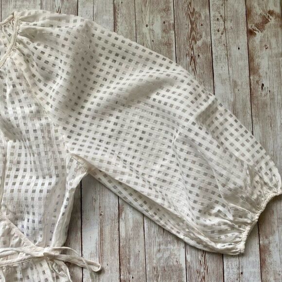 Levi’s Windowpane Delilah Wrap Puff Sleeve Top White Size S - Picture 7 of 14